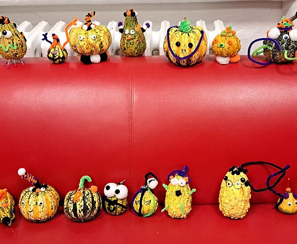 Die gebastelten Kürbisgeister der Hogwarts-Night 2022.