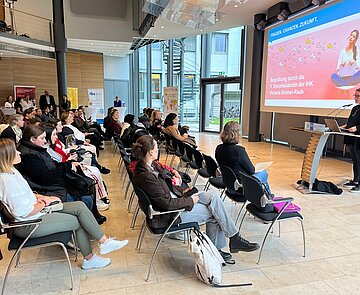 Am Freitag, 23. Oktober, findet von 9 bis 12 Uhr in der IHK Karlsruhe ein Forum für Frauen statt, die auf der Suche nach Orientierung für den beruflichen Weg sind.