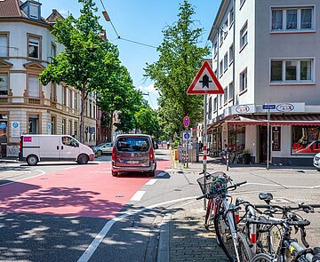 Die Kreuzung von Sophien- und Lessingstraße wird für einen Verkehrsversuch temporär umgestaltet