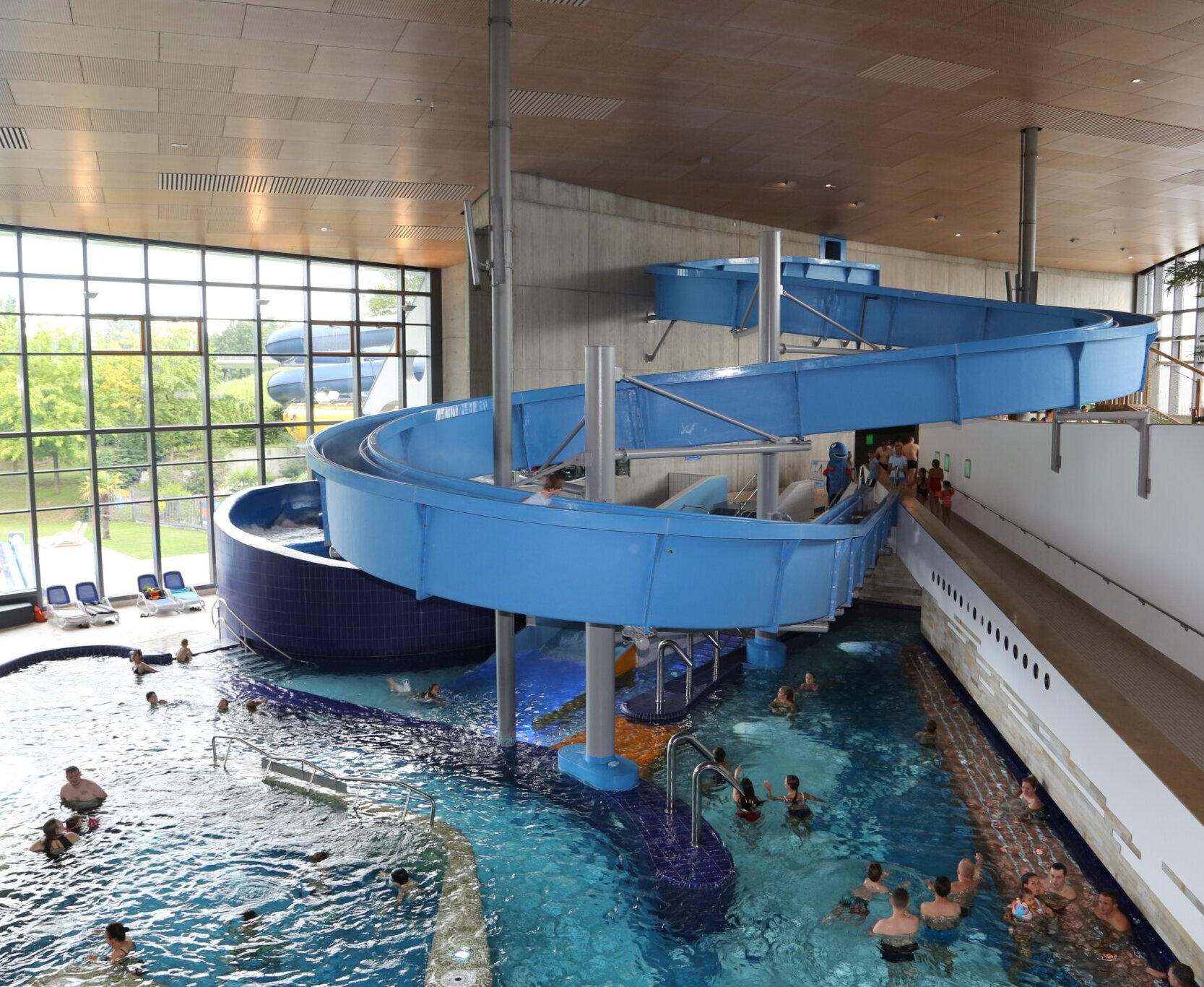 Eröffnung der Stehrutsche im Europabad