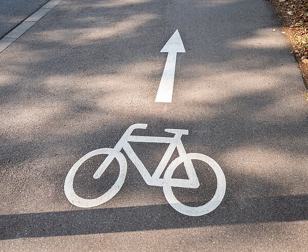 Neu angelegte Radstreifen, wie hier in der Moltkestraße, sorgen fürmehr Sicherheit bei den Radfahrern.