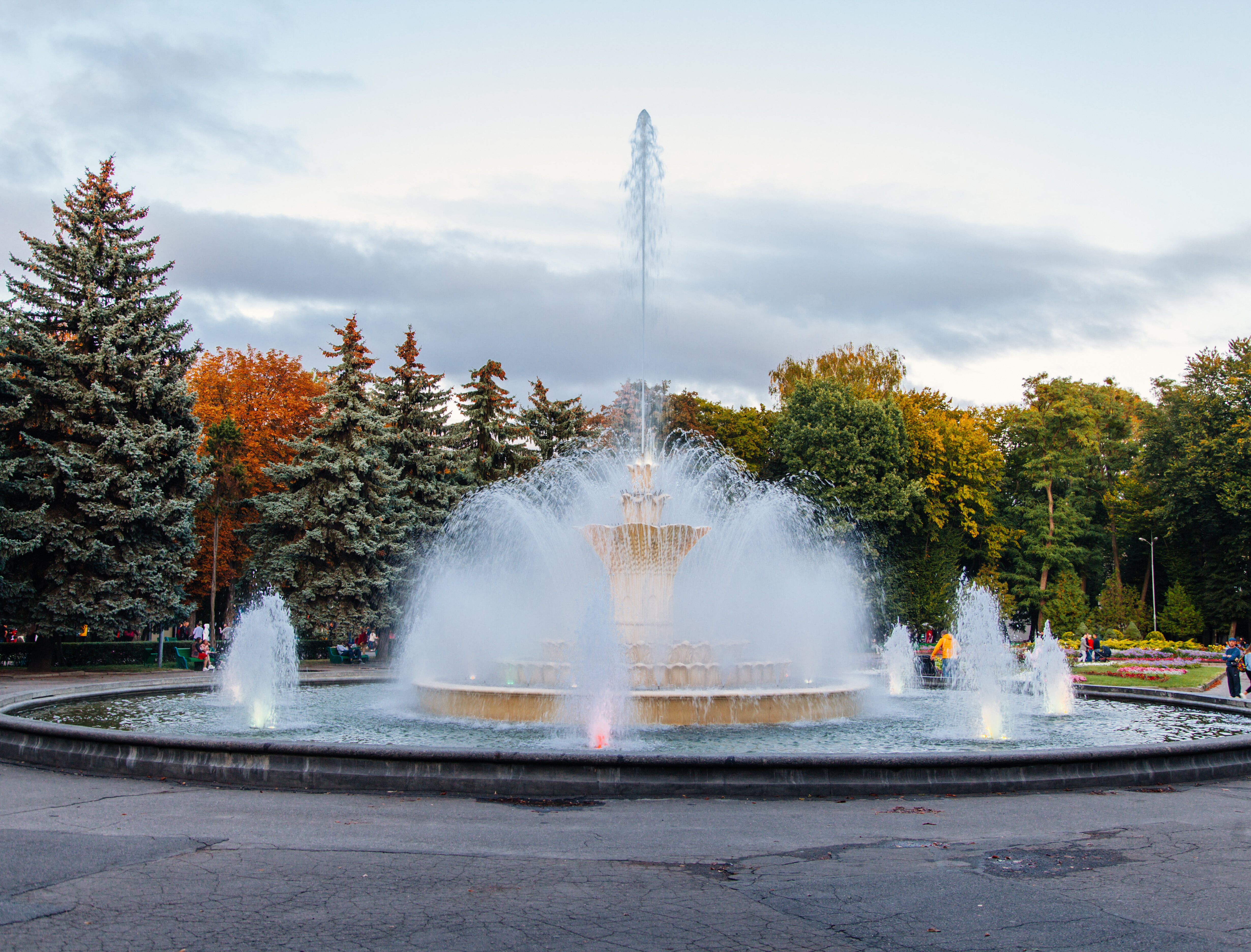 Wasserspiele im Park