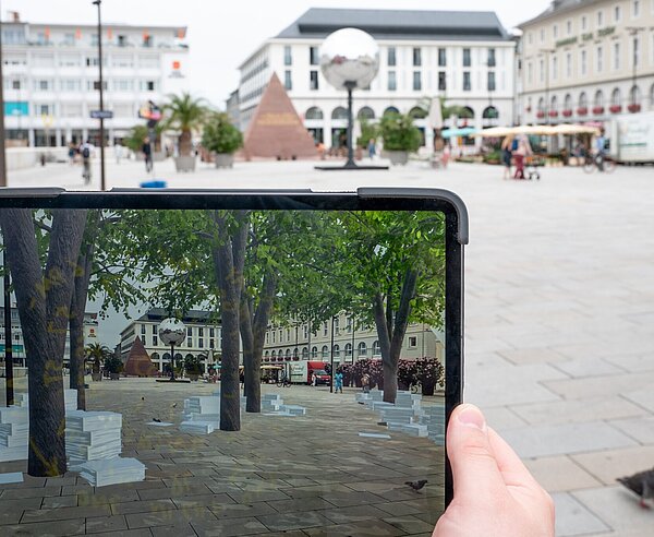 Installation Paper trees, Eva-Maria Lopez