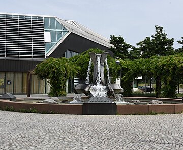 Im Bettelbrunnen fließt Wasser.