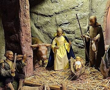 Krippe in der Kirche St. Peter und Paul Durlach mit Jesus, Maria und Joseph 