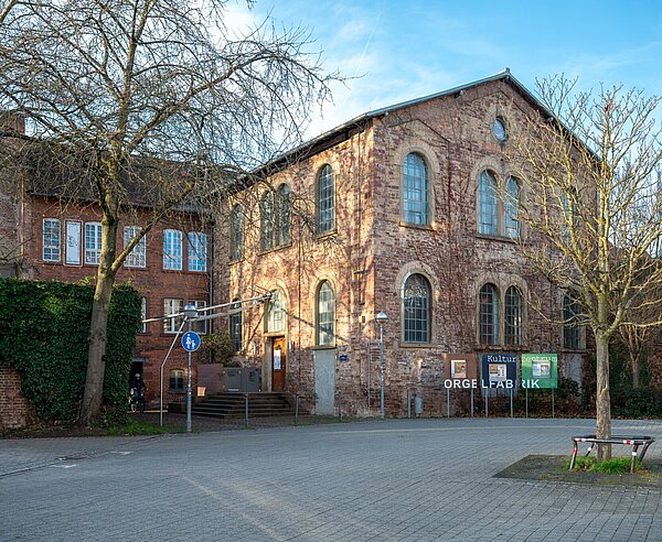 Außenansicht vom Gebäude der Orgelfabrik