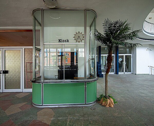 Lost Places. Vergessene Orte in Karlsruhe: Innenansicht Tullabad.