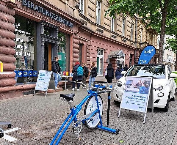 Tag der offenen Tür bei der KEK am 26. April