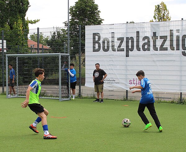 Finalrunde im Dullenkopf-Park: Voller Einsatz auf dem Bolzplatz. Soziales Miteinander durch den Sport lautete das Motto.