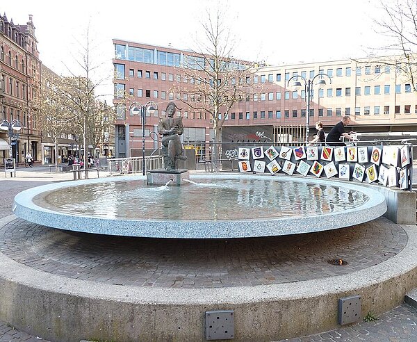 Der Narrenbrunnen am Kronenplatz, Foto 2013