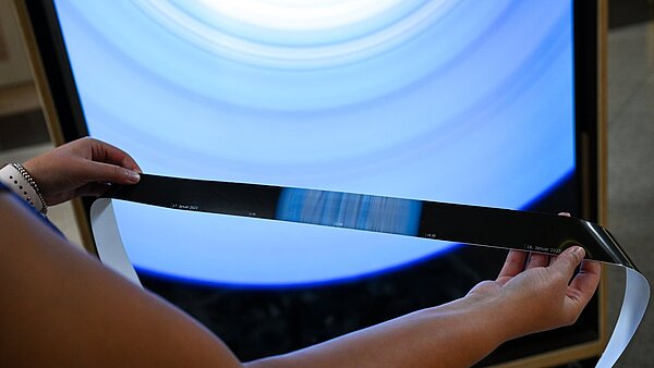 „Medienkunst ist hier“. Installation „Der Himmel über Karlsruhe“