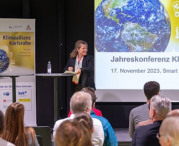 Rednerin bei der Klimaallianz im Jahr 2023