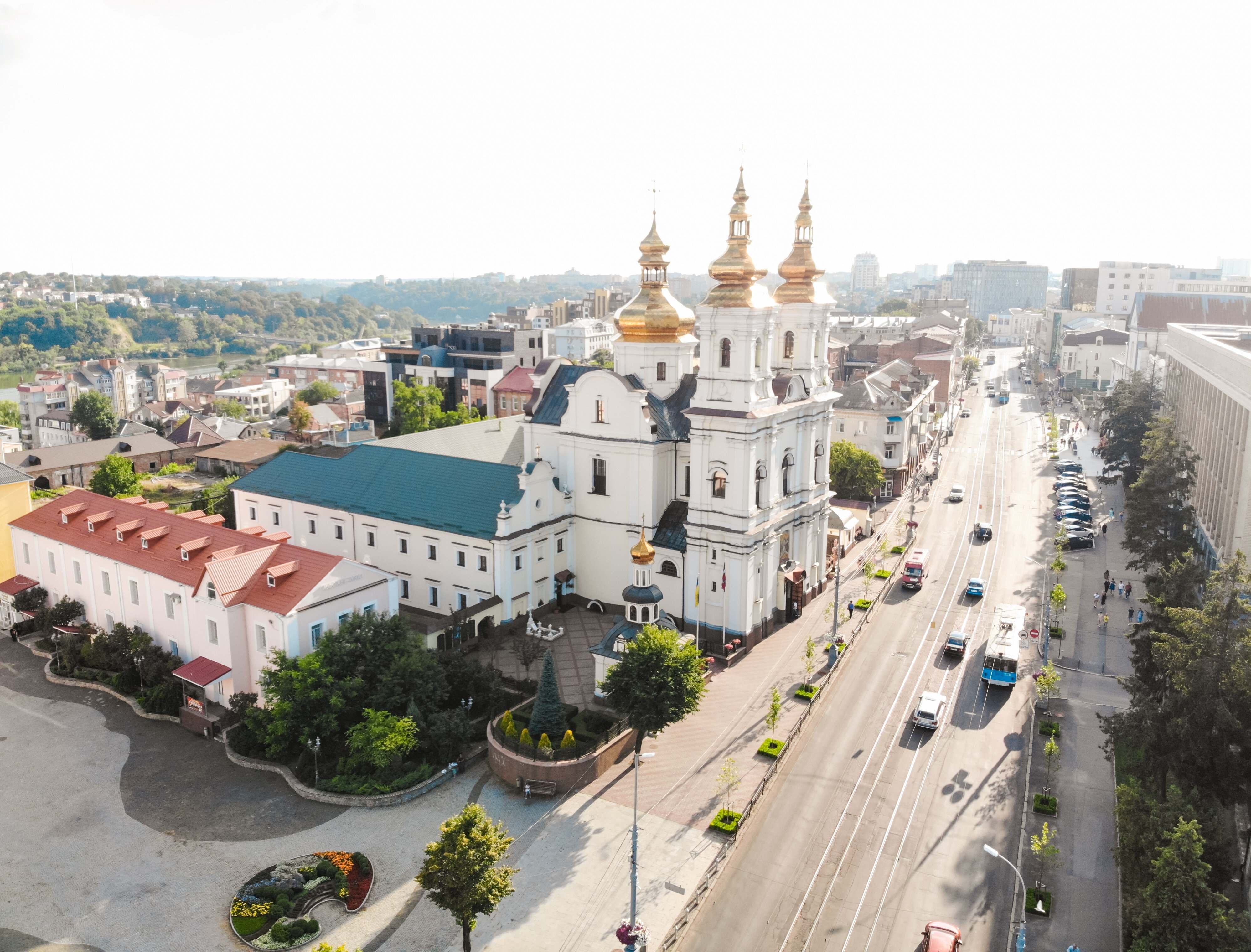 Soborna-Platz und christliche Kathedrale