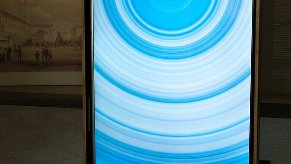 „Medienkunst ist hier“. Installation „Der Himmel über Karlsruhe“