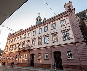 Außenansicht des Durlacher Rathauses