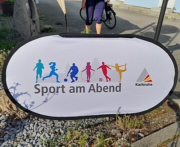 Zahlreiche Sportangebote auf den Grünflächen der Stadt Karlsruhe laden im Mai und Juni wieder zu mehr Bewegung ein. 