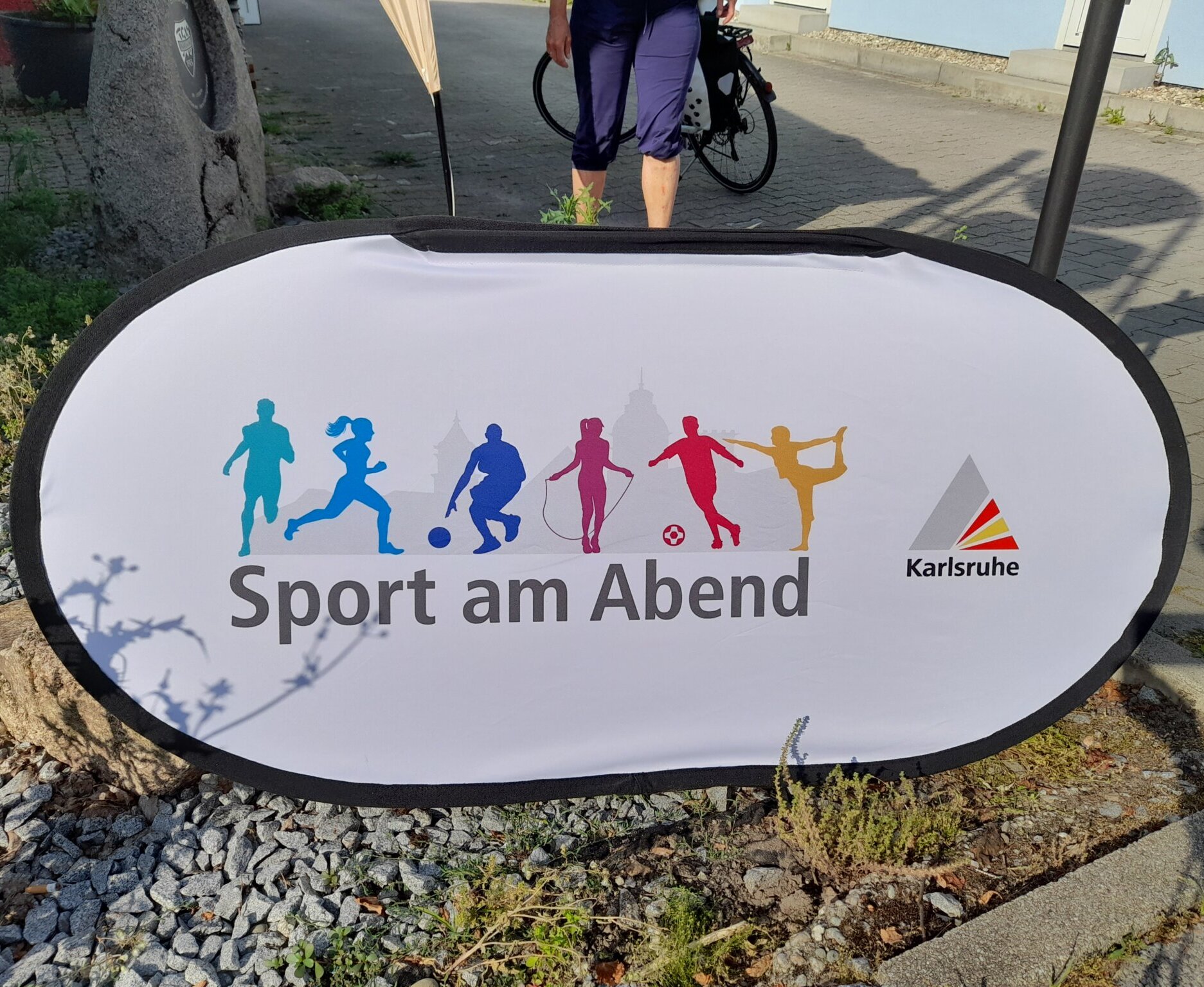 Zahlreiche Sportangebote auf den Grünflächen der Stadt Karlsruhe laden im Mai und Juni wieder zu mehr Bewegung ein. 