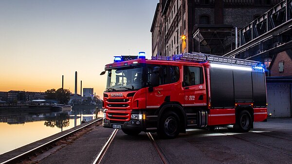 Hilfeleistungsloeschfahrzeug 2-46-1