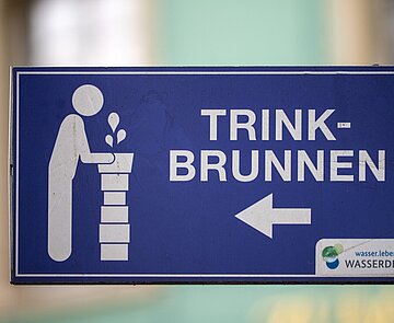 Hinweisschild Trinkbrunnen