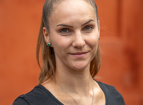Porträtbild Fabienne Schill