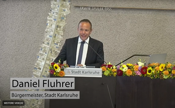 Einblendung des Vortragenden