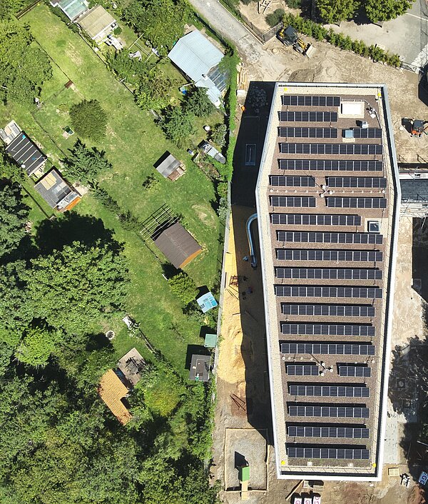 Die Erweiterung der Kita am Weinbrennerplatz wurde mit Photovoltaik geplant.