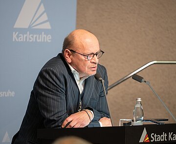 Weniger ich und mehr wir, forderte Mathias Tröndle in seiner Rede.