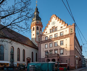 Außenansicht des Durlacher Rathauses
