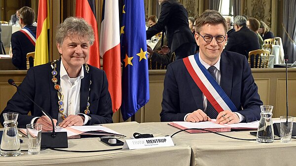 OB Mentrup und OB Klein unterzeichnen Erklärung zur deutsch-französischen Beziehungen