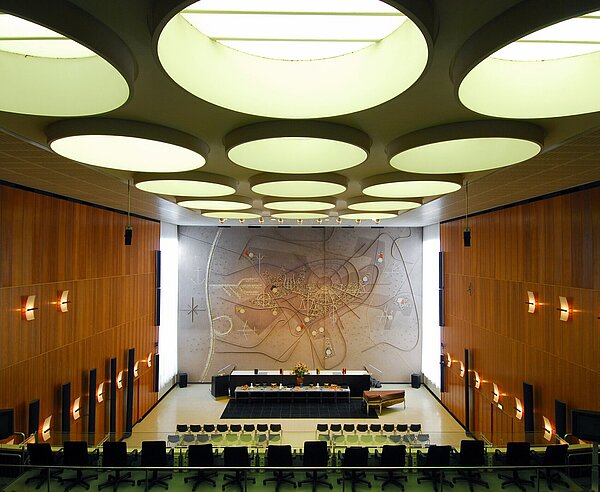 Der leere Bürgersaal im Rathaus Karlsruhe