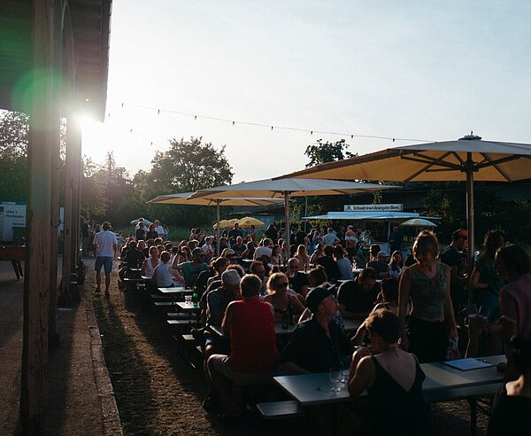 Auf dem Areal der ehemaligen Tabakfabrik in Grünwinkel eröffnet im Juni der ROTAG-Garten.