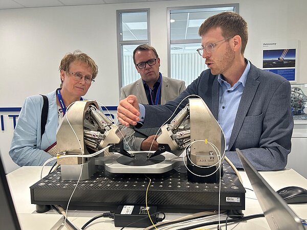 Unternehmensbesuch Physik Instrumente (PI)