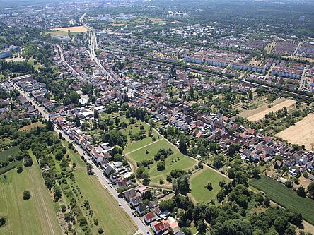 Karlsruhe Geradlinig Durch Den Trog karlsruhe-geradlinig-durch-den-trog