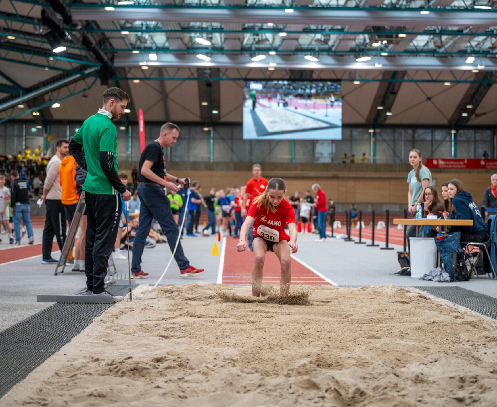 Sport-Event, 36. Schüler-Leichtathletik-Meisterschaften; erstmals wieder nach rund 10-jähriger Sanierung in Europahalle