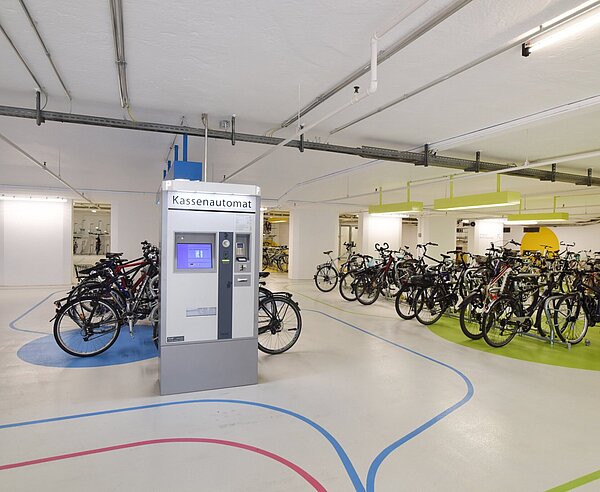 neue Fahrradstation HBF Karlsruhe