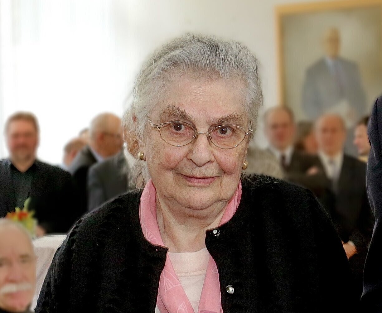 Hanna Meyer-Moses bei der Verleihung der Ehrenmedaille der Stadt Karlsruhe im Jahr 2013