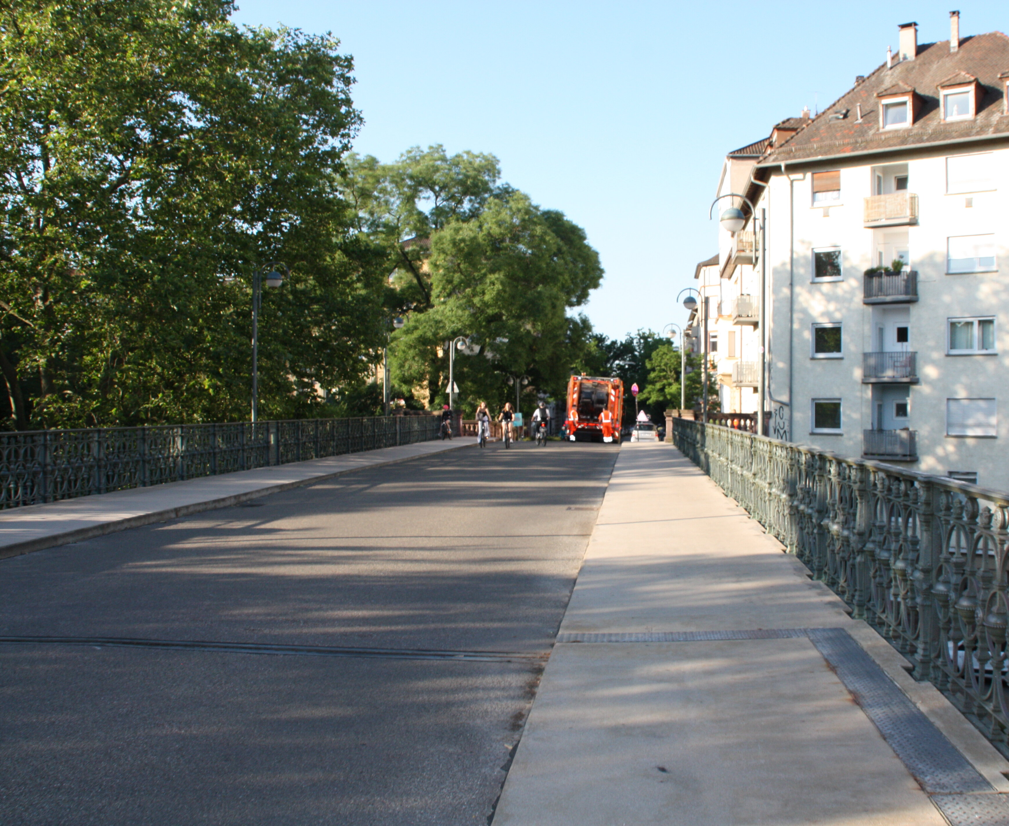 Blick auf die Hirschstraße