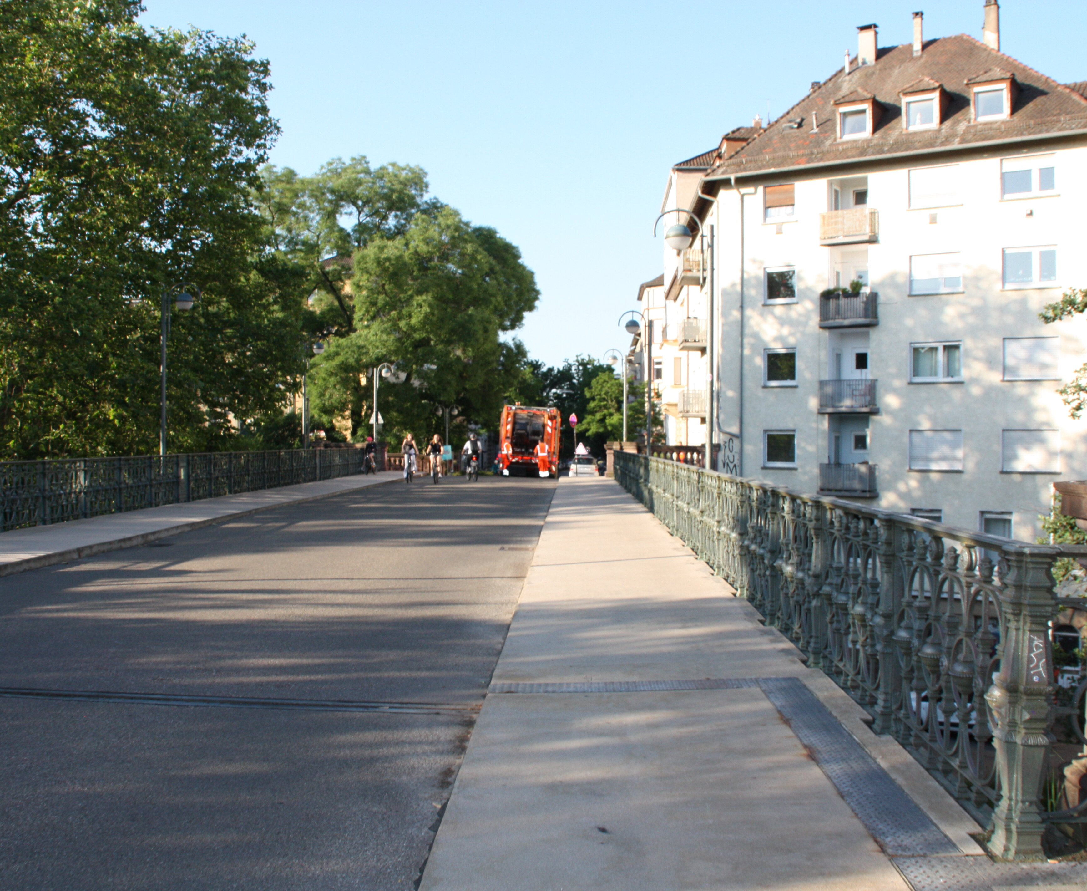 Blick auf die Hirschstraße