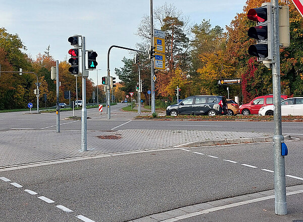 Ampelanlage an der Kreuzung Adenauerring/Willy-Brandt-Allee