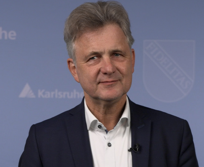 Das Bild zeigt Oberbürgermeister Dr. Frank Mentrup