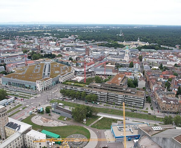 Das Ettlinger Tor aus der Vogelperspektive.