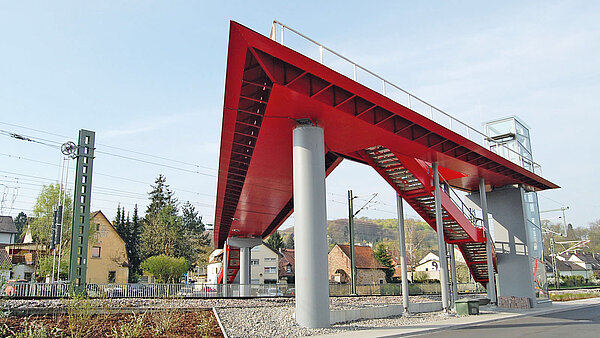 Die Abbildung zeigt eine Brücke in Grötzingen