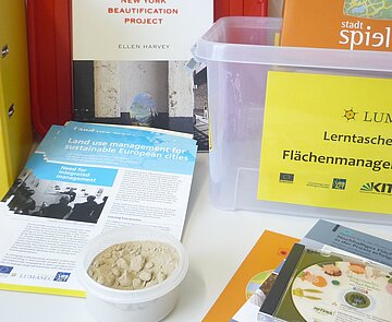 Bild zeigt den Inhalt der Lerntasche