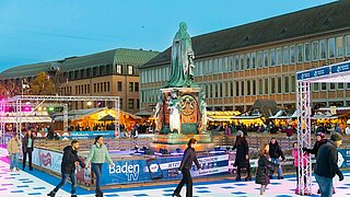Vom 24. November 2022 bis 8. Januar 2023 können die Karlsruherinnenund Karlsruher auf dem Schlossplatz ins Rollen kommen.