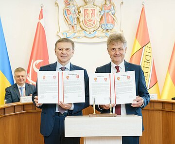 Städtepartnerschaft Winnyzja, Unterzeichnung der Urkunde