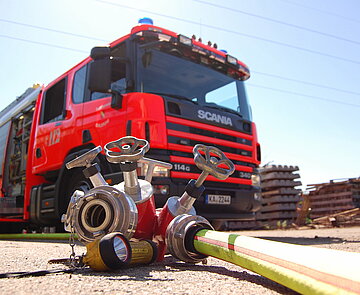 Die Abbildung zeigt ein Symbolbild für Aufgaben der Feuerwehr