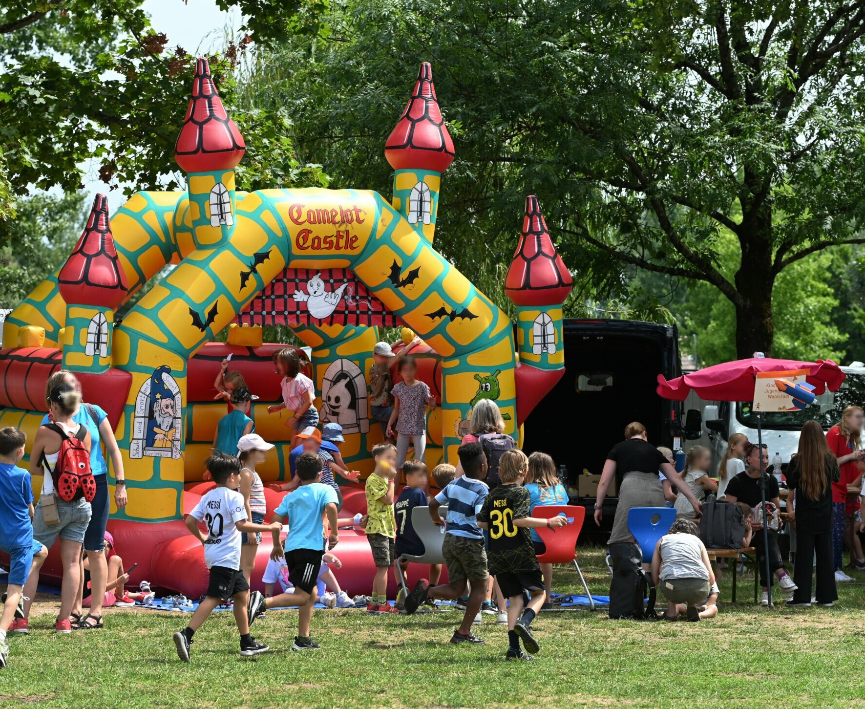 Großes Spielfest vom stja für Kinder von 6 bis 12 Jahren in der Günther-Klotz-Anlage