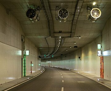 Ansicht des Karoline-Luise-Tunnels ohne Autos