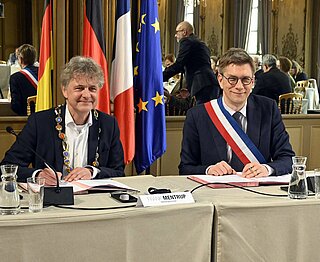 OB Mentrup und OB Klein unterzeichnen Erklärung zur deutsch-französischen Beziehungen