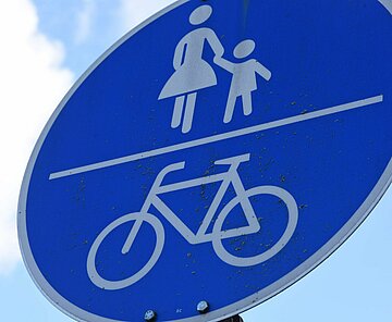 Schild Fußgänger Radfahrer